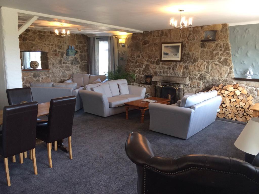 מואלפרה Ty Dderw Country Inn מראה חיצוני תמונה